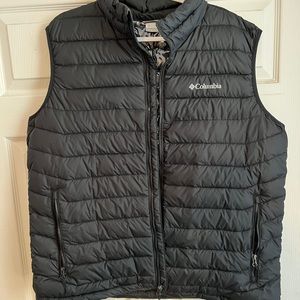 Columbia Black puffer vest
